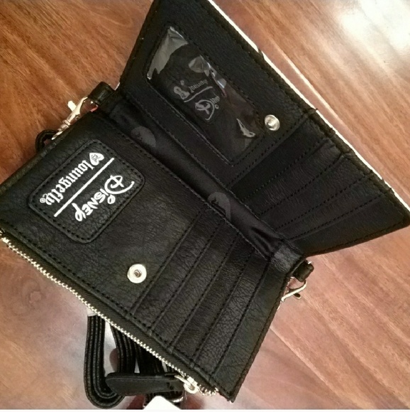 SOLD Big Hero 6 Baymax Cross Body Wallet Bag - Picture 7 of 7